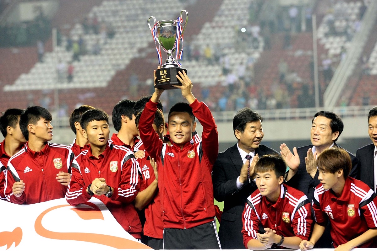 包含喜提胜利！中国球队国际比赛间展现实力的词条