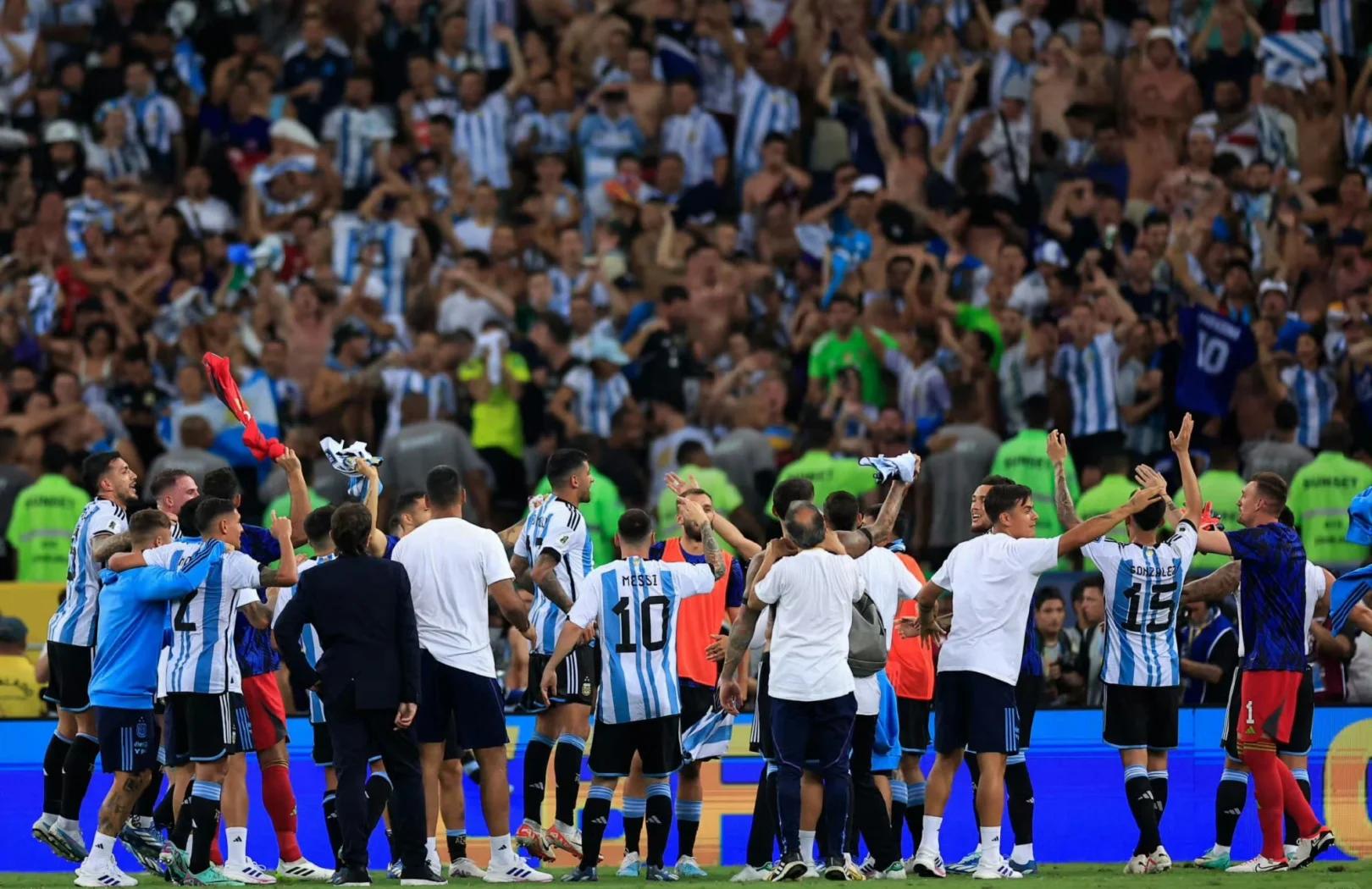 阿根廷女足队伍士气高昂,备战决赛! 阿根廷女足队伍士气高昂,备战决赛!