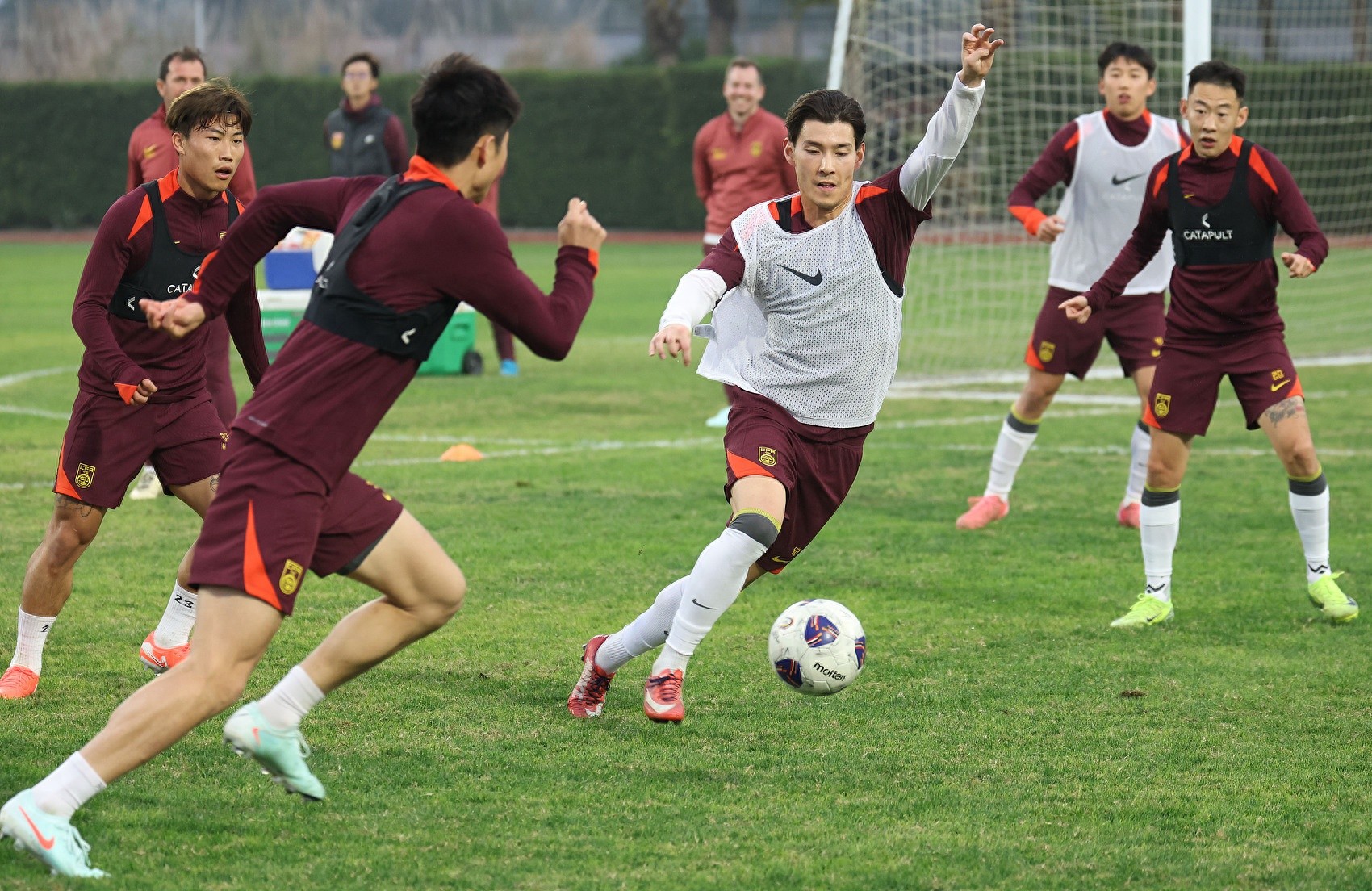 挪威队在北欧足球联赛中积极备战 挪威队在北欧足球联赛中积极备战