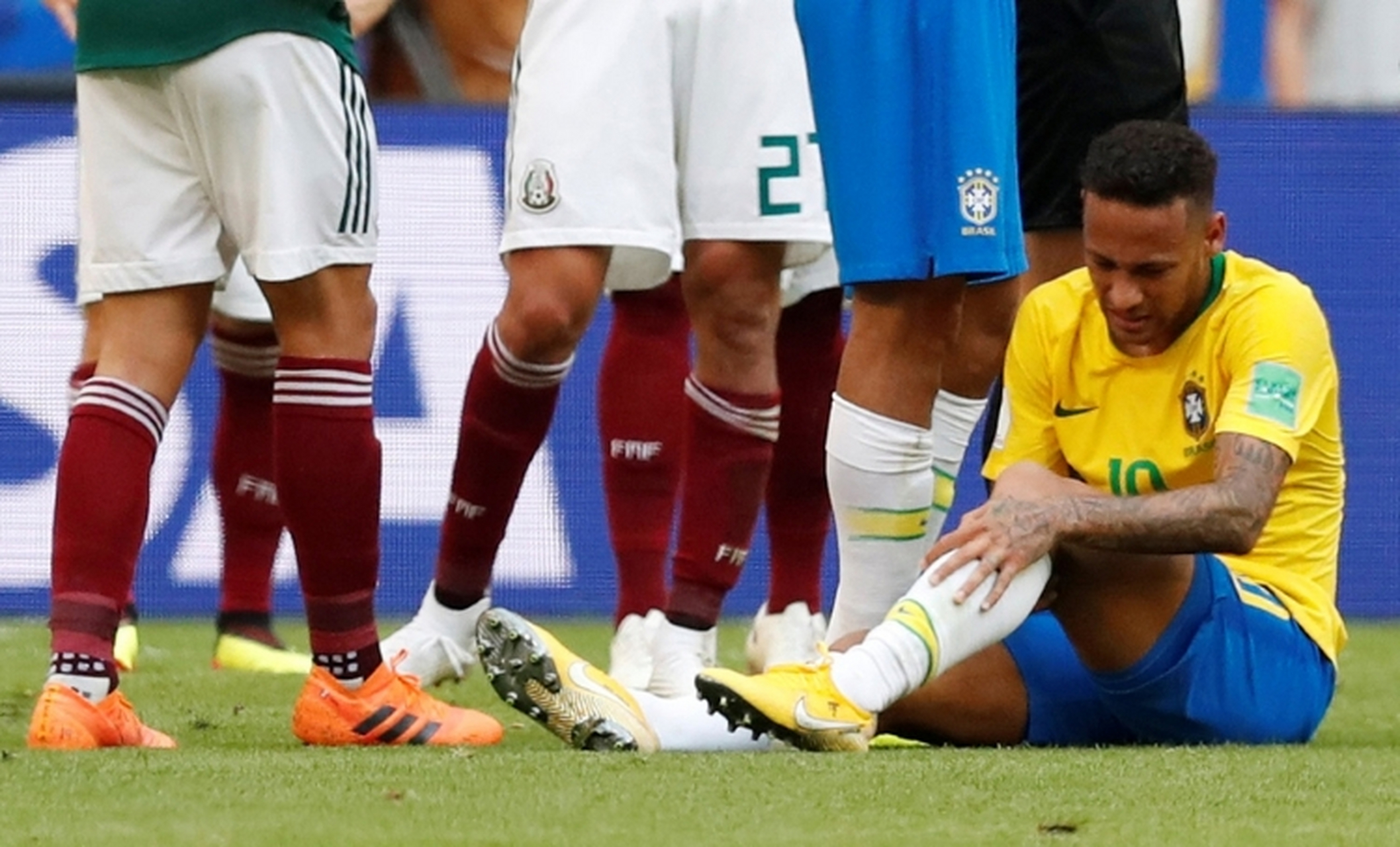 荷兰女足在国际比赛中完胜对手