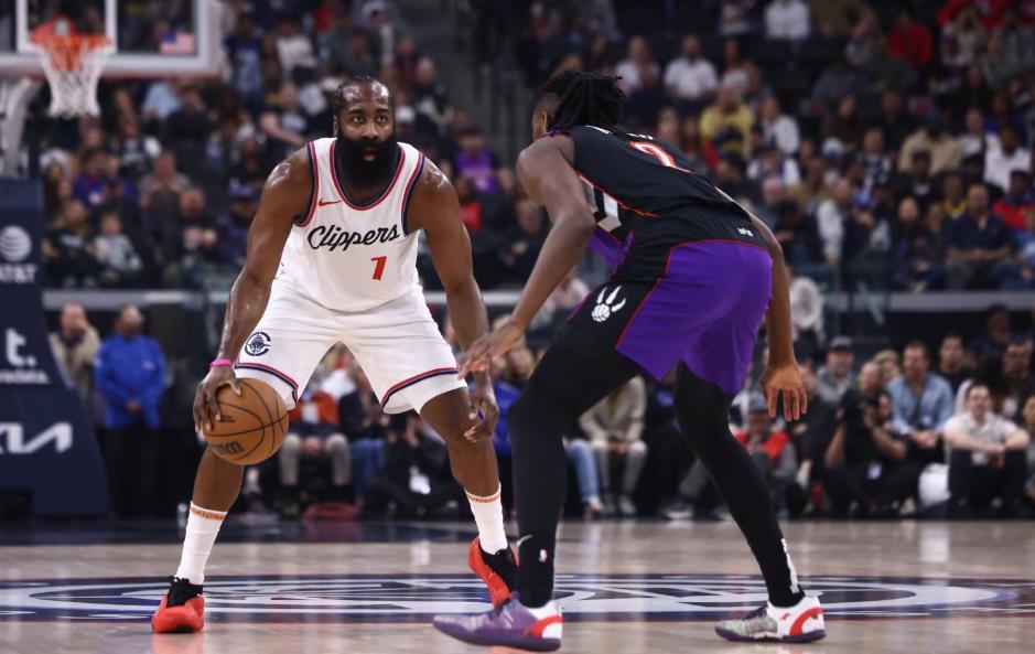 快船队再次战胜对手,获得胜利气息弥漫 快船队再次战胜对手,获得胜利气息弥漫