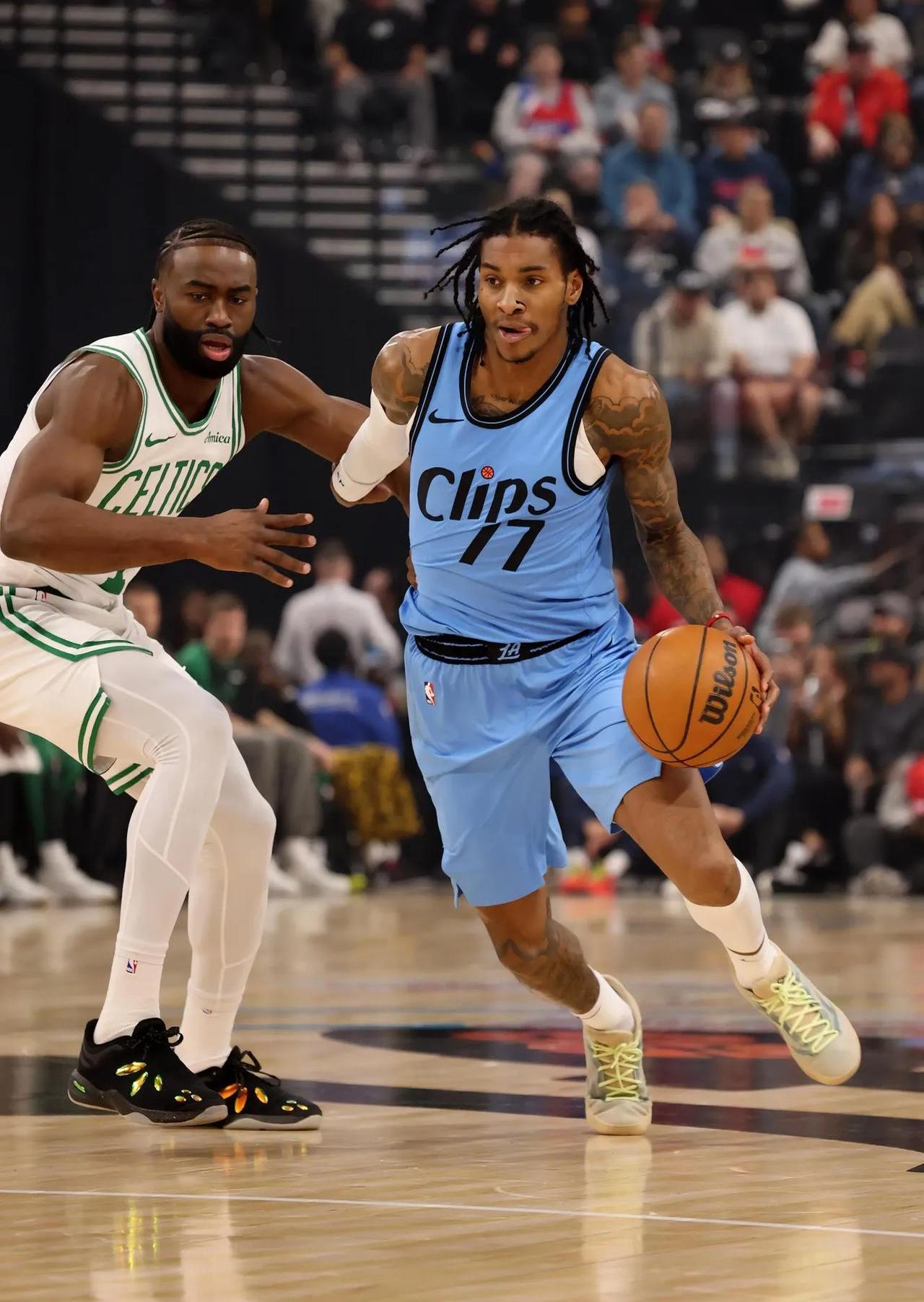 快船惊险逆转凯尔特人,继续保持不败的简单介绍 快船惊险逆转凯尔特人,继续保持不败的简单介绍