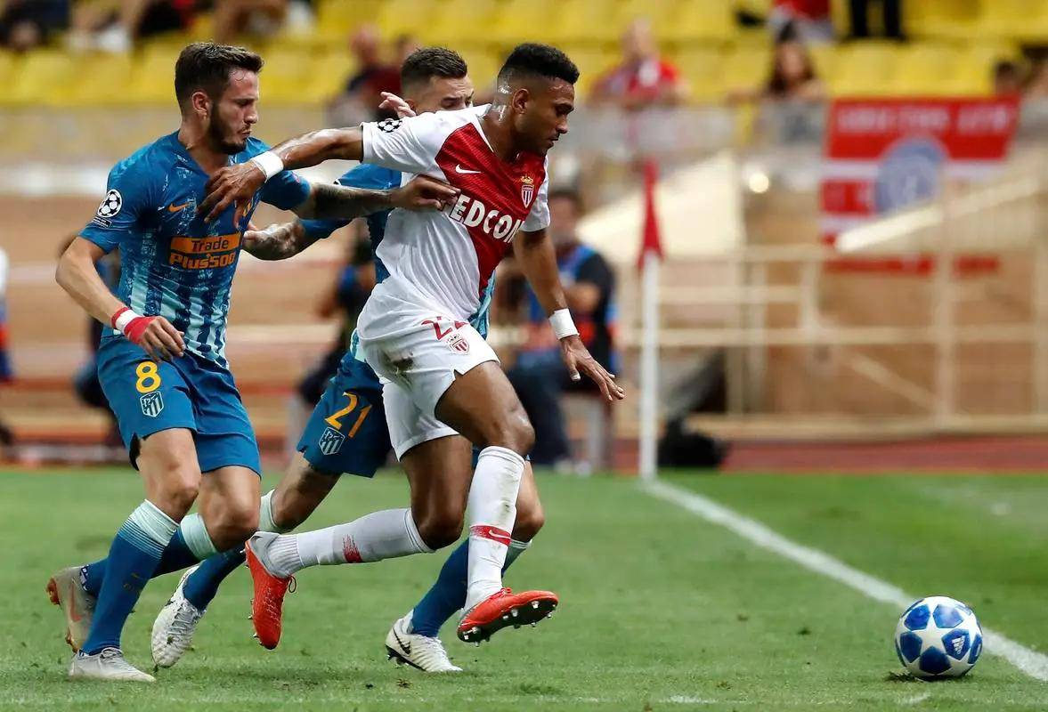 巴伐利亚德比不败,德国联赛竞争激烈 巴伐利亚德比不败,德国联赛竞争激烈