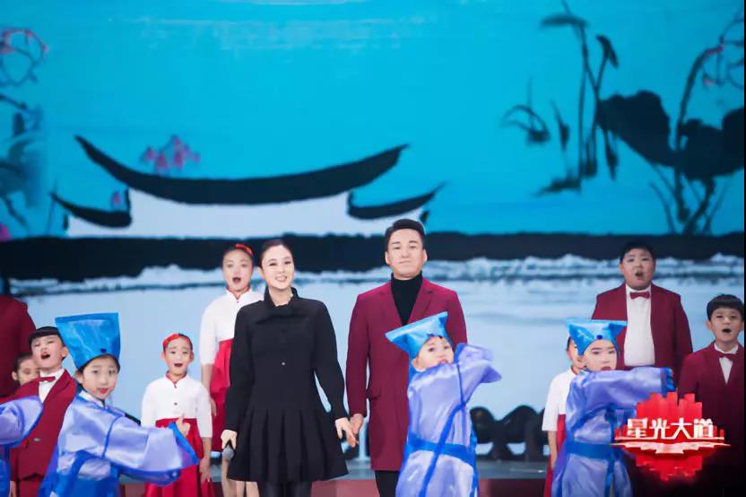 众星共贺国际晚会，华美盛典独家