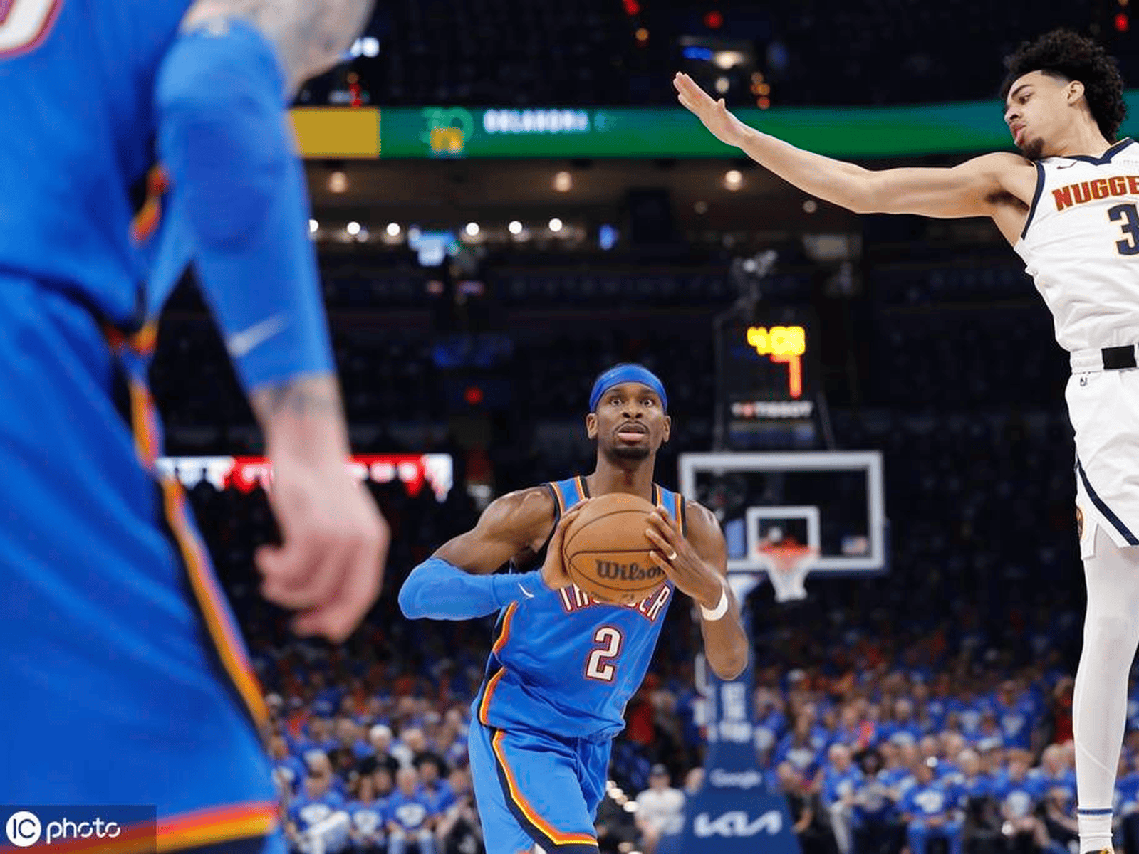 太阳迎战快船,争夺晋级西部决赛的宝座 太阳迎战快船,争夺晋级西部决赛的宝座