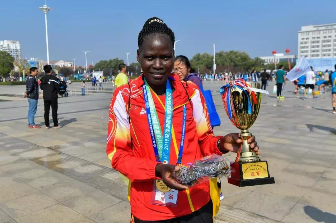 包含江苏俱乐部在国际赛事中展现实力,喜获胜利的词条 包含江苏俱乐部在国际赛事中展现实力,喜获胜利的词条