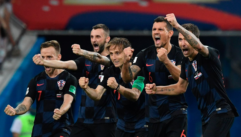 足球东道主球队备战世界杯,斗志昂扬展示实力 足球东道主球队备战世界杯,斗志昂扬展示实力