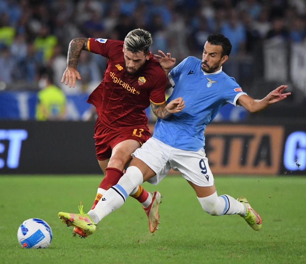 拉齐奥击败尤文图斯,佛罗伦萨球迷鼓劲 拉齐奥击败尤文图斯,佛罗伦萨球迷鼓劲