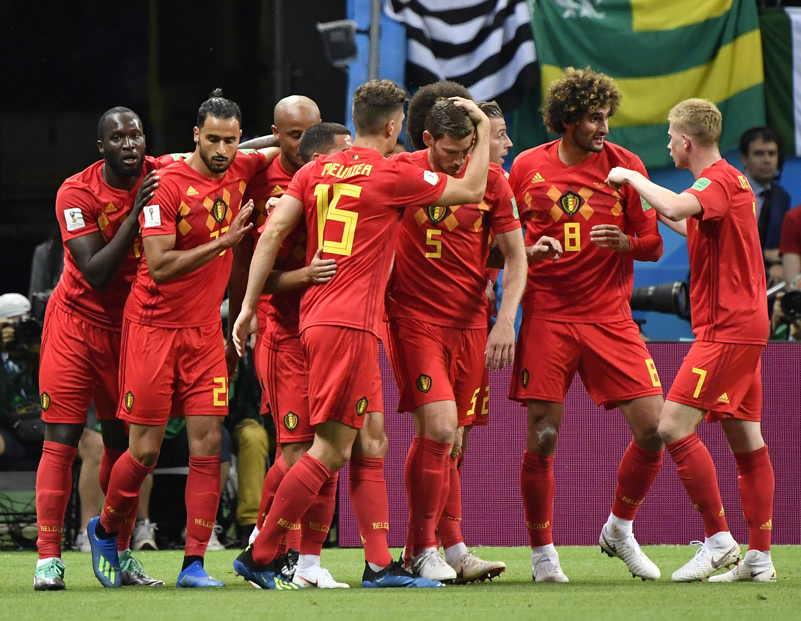 葡萄牙球队与比利时展开激烈对决 葡萄牙球队与比利时展开激烈对决