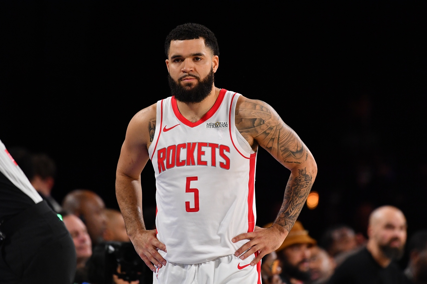 包含开拓者外线火力强劲，取得连胜势头的词条