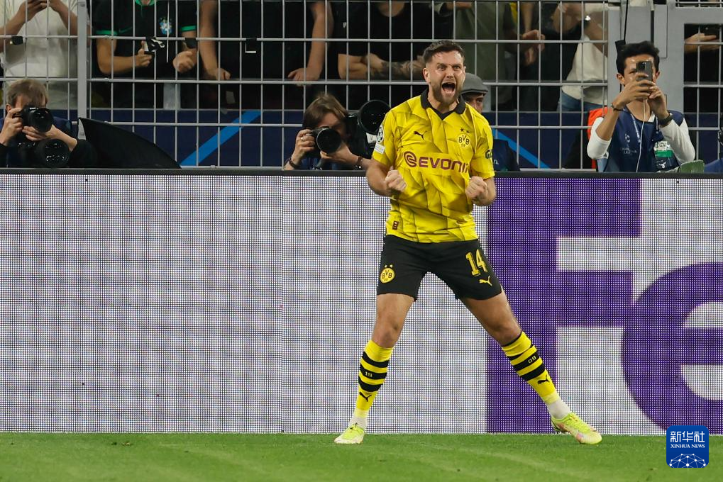 关于多特蒙德险胜切尔西，欧冠半决赛席位锁定的信息