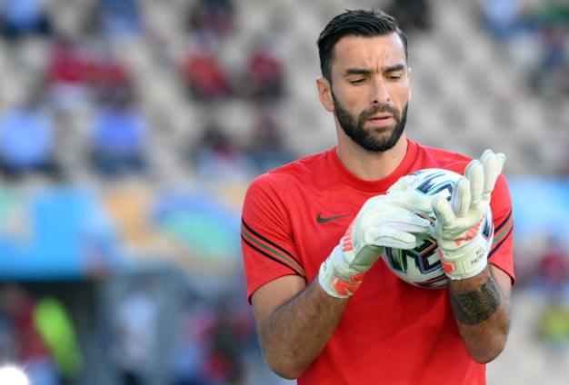 卡利亚里球员伤愈归队,助球队逆转胜利 卡利亚里球员伤愈归队,助球队逆转胜利