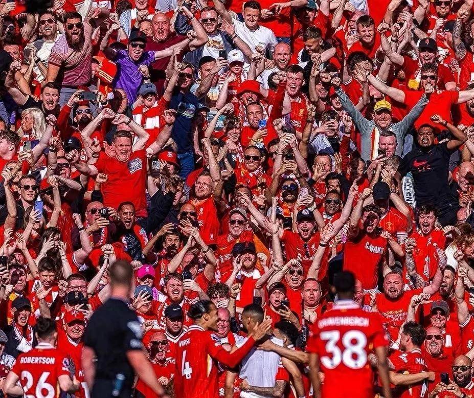 利物浦大获全胜，战胜对手晋级四强