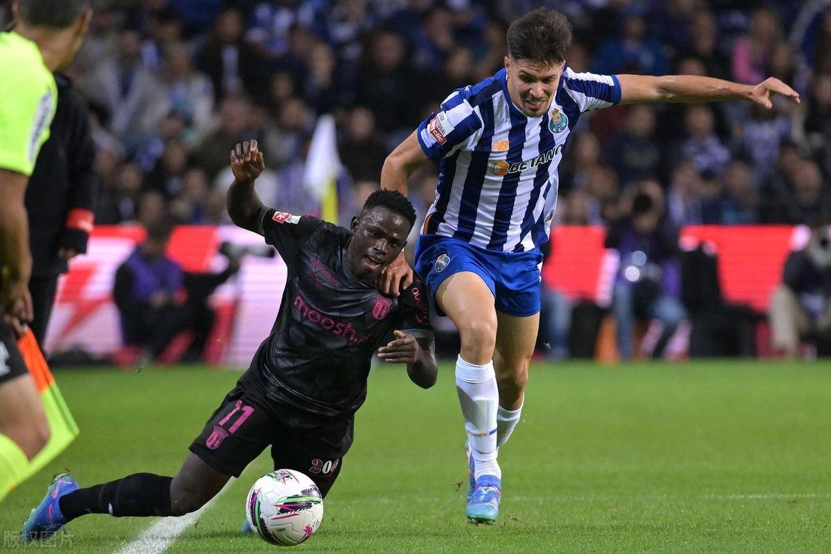 波尔多主场击败马赛，大胜竞争对手