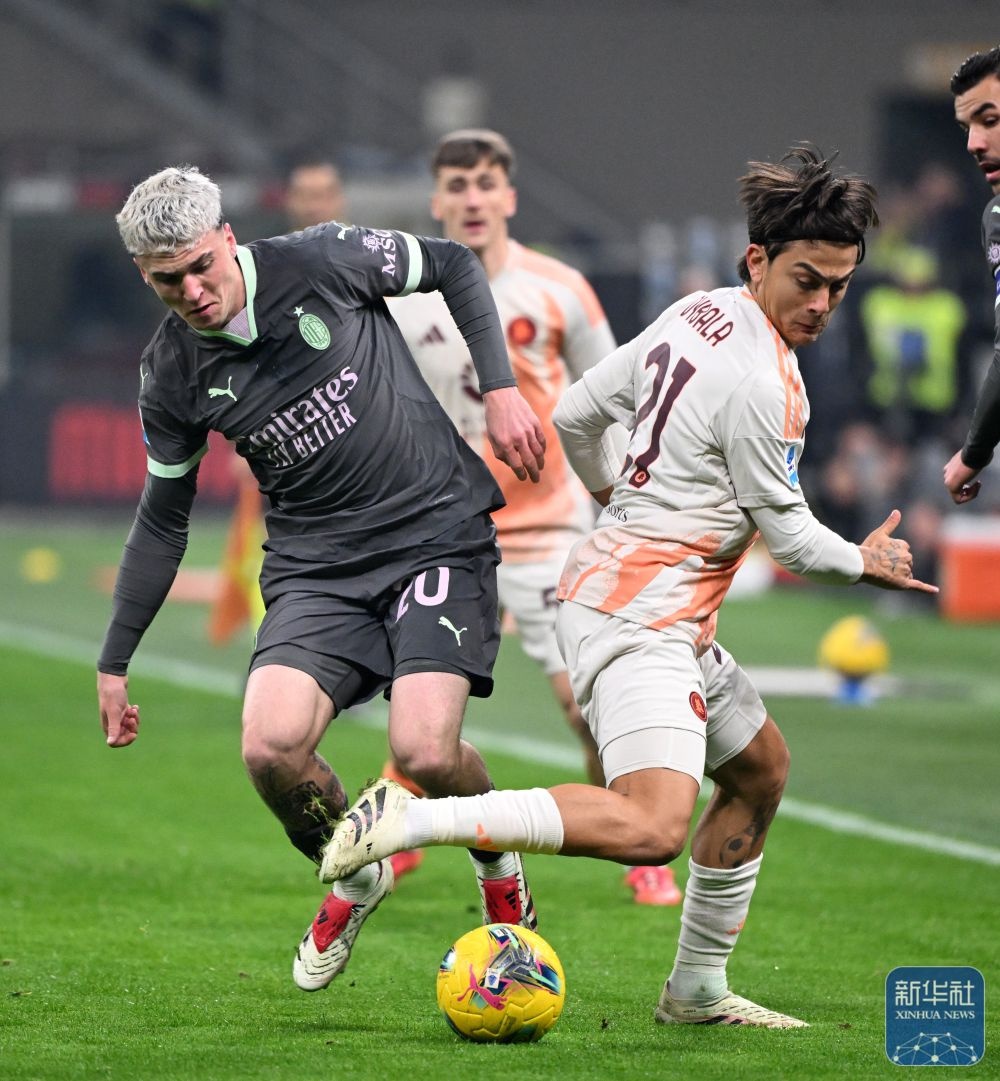 意大利足球联赛火爆展开，各队拼尽全力