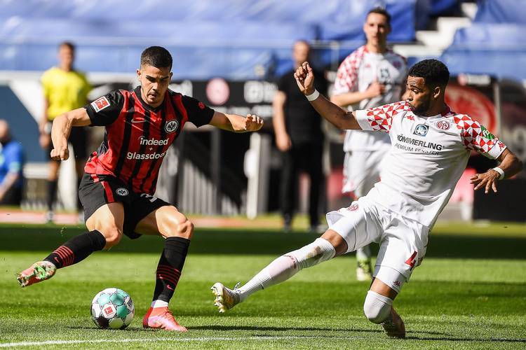 关于斯图加特示好强劲攻防，摧枯拉朽获胜的信息