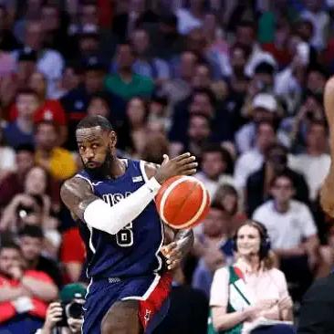 美国队在比赛中取得胜利