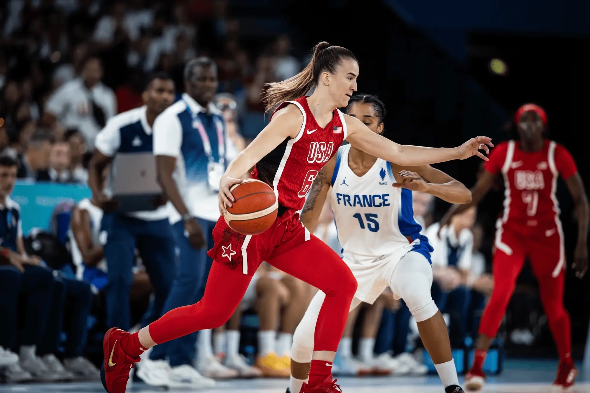 美国队在比赛中取得胜利