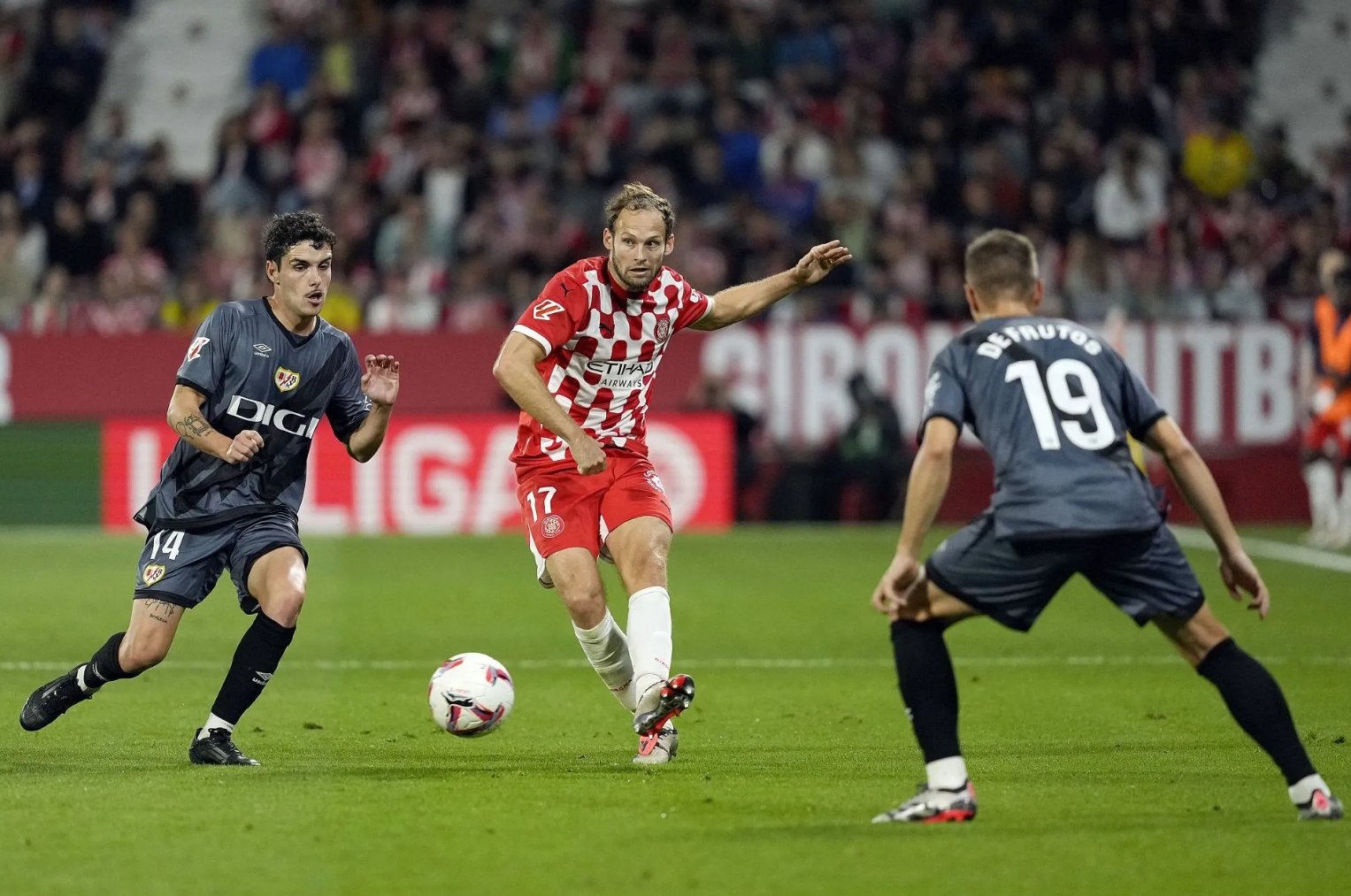 赫尔塔战胜巴列卡诺,实力占优 赫尔塔战胜巴列卡诺,实力占优