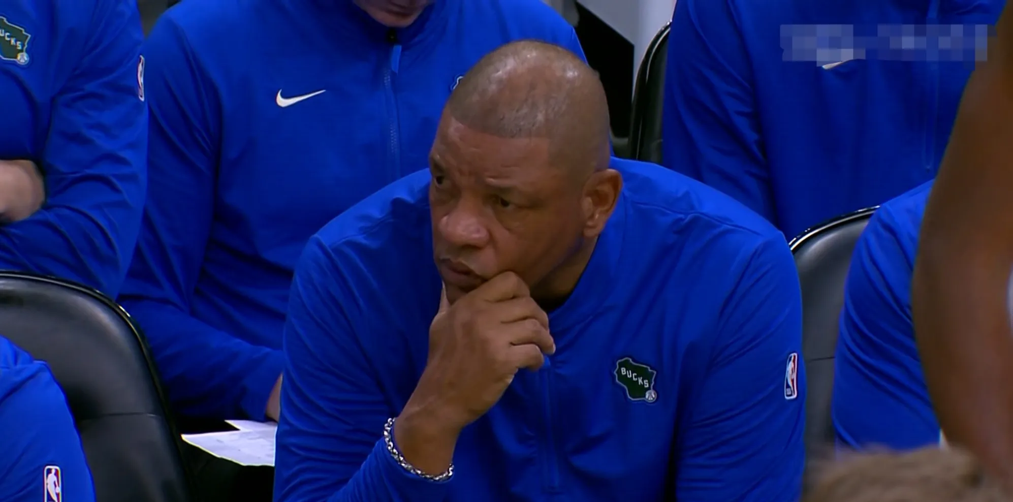 雄鹿全场压制快船，西部半决赛再下一城