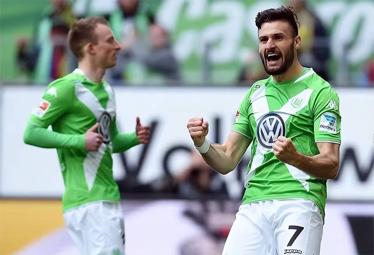 关于沃尔夫斯堡实现惊艳逆转,大胜对手的信息 关于沃尔夫斯堡实现惊艳逆转,大胜对手的信息