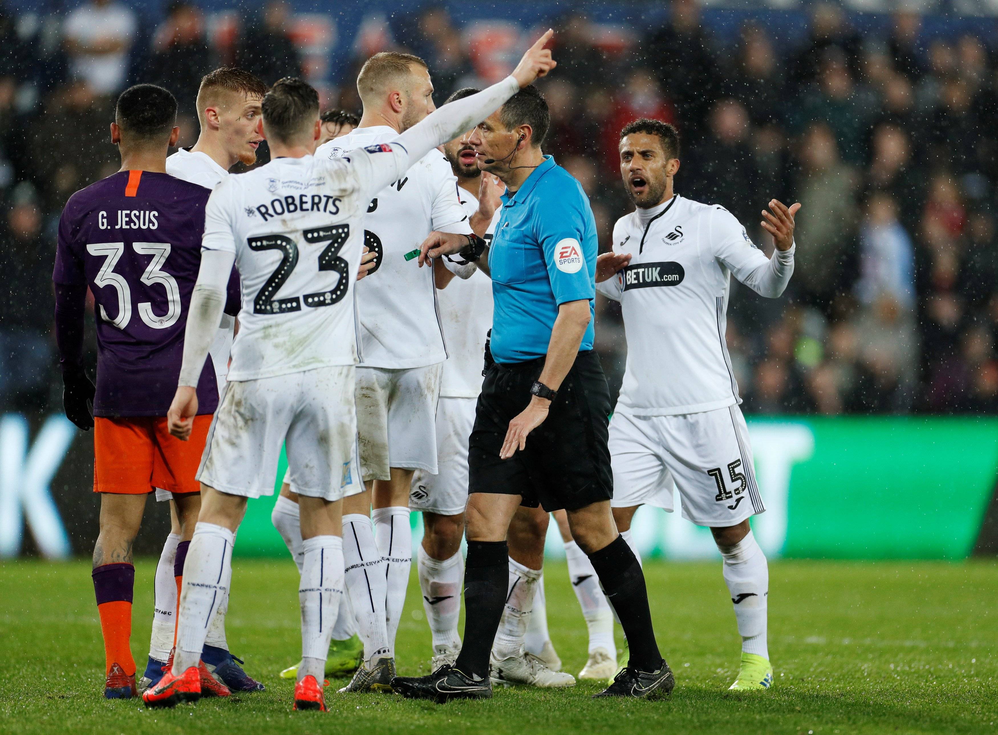 斯旺西城客场失利,提前结束冲超梦 斯旺西城客场失利,提前结束冲超梦