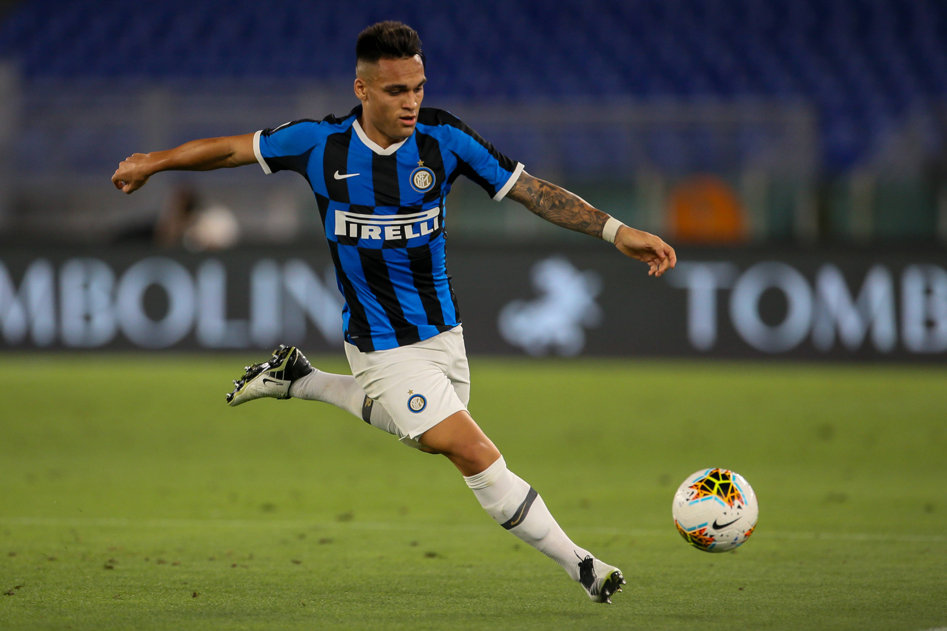 佛罗伦萨客场遭遇惨败,球队需总结教训 佛罗伦萨客场遭遇惨败,球队需总结教训