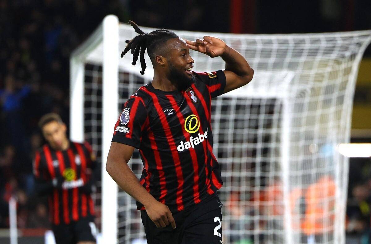 伯恩茅斯客场逆转,取得关键三分 伯恩茅斯客场逆转,取得关键三分