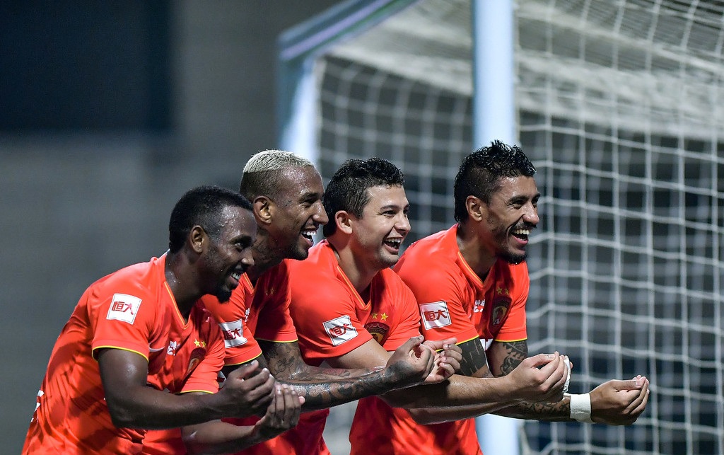 广州富力主场再战胜,冲刺冠军 广州富力主场再战胜,冲刺冠军