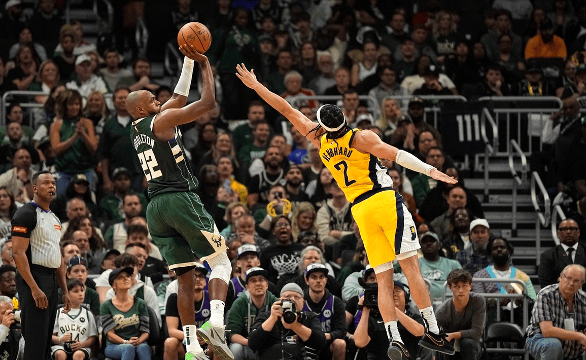 雄鹿遭逆转不敌篮网:米德尔顿努力奋斗仍未获得胜利 雄鹿遭逆转不敌篮网:米德尔顿努力奋斗仍未获得胜利