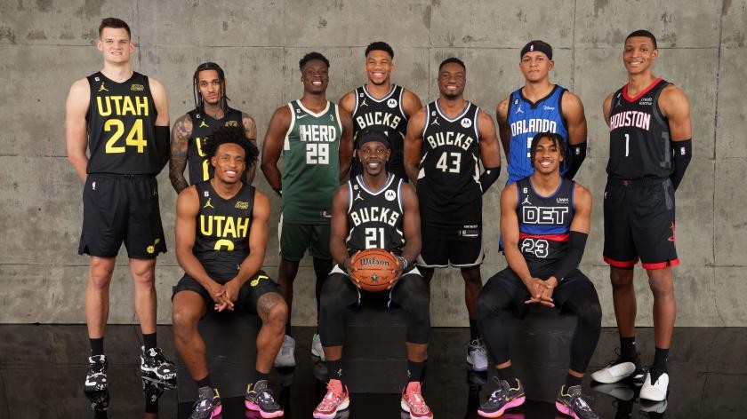 四川队大获全胜,引领全明星阵容 四川队大获全胜,引领全明星阵容