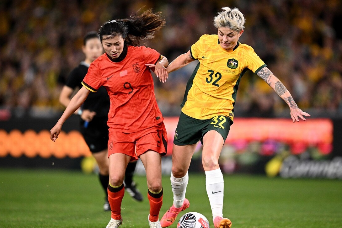 包含泰国女足球员在世界杯预选赛中火力全开的词条