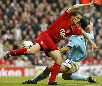 包含桑德兰主场逼平对手，双方险些打成平局，相互拼抢的词条