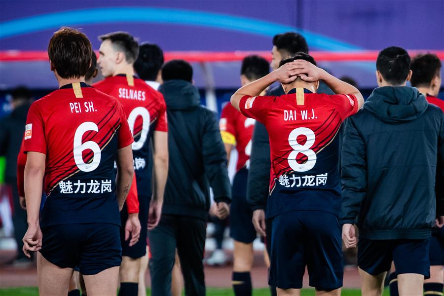 天津泰达客场逼平深圳佳兆业，暂居积分榜次席