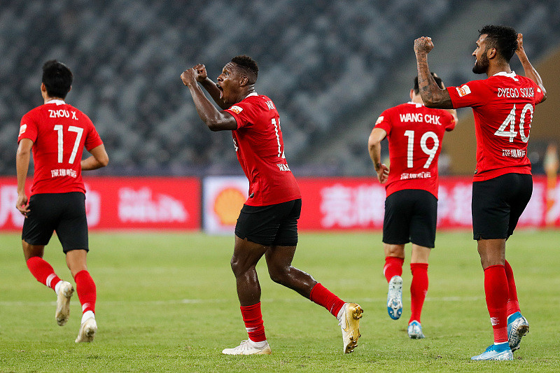 天津泰达客场逼平深圳佳兆业，暂居积分榜次席