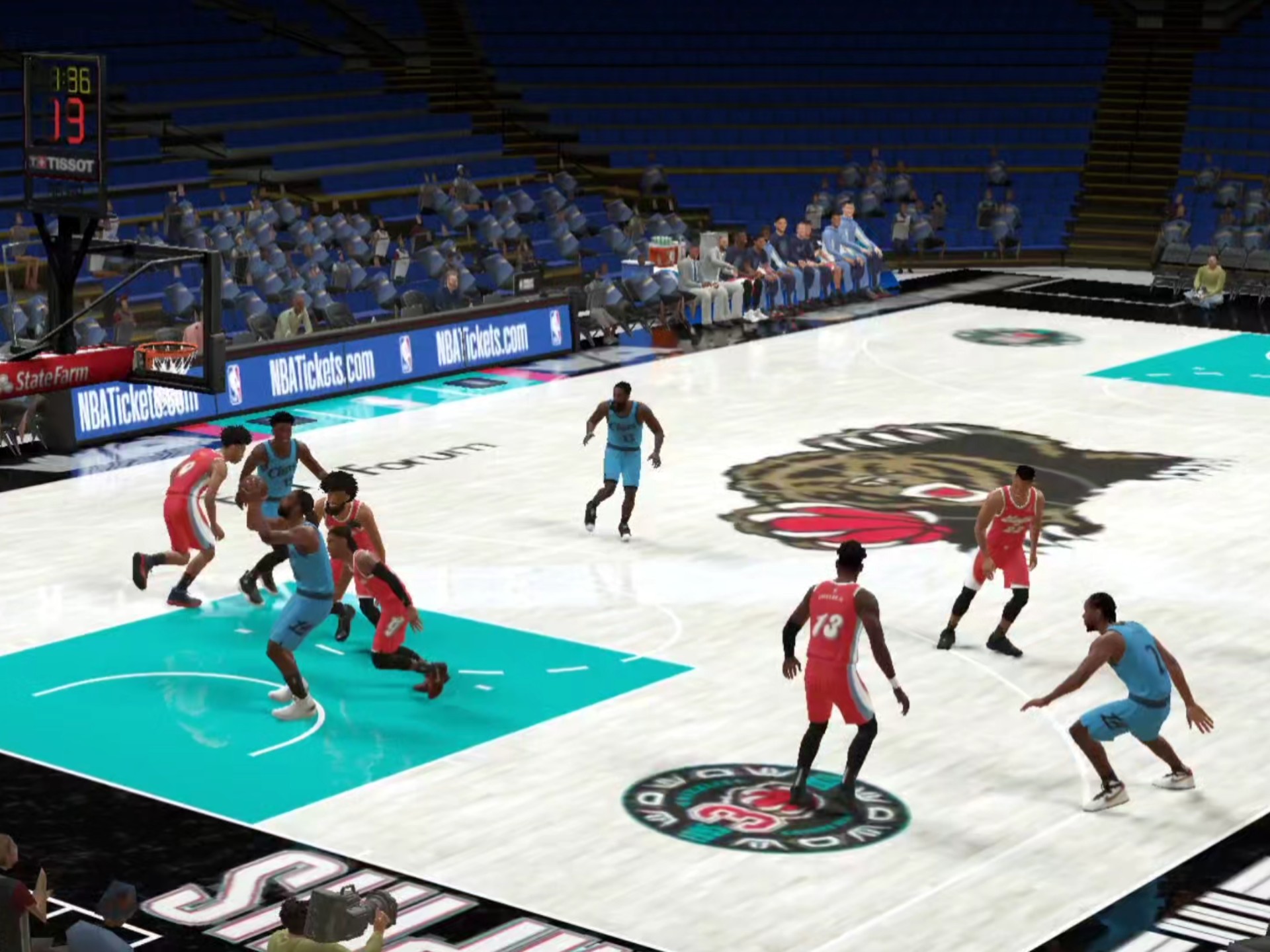 快船客场逆转火箭，将系列赛扳平