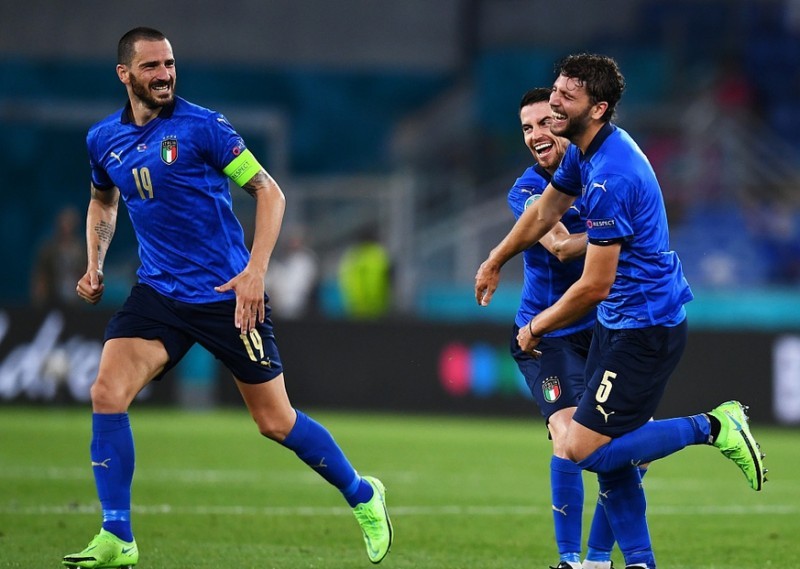 意大利大胜威尔士，小组赛三战全胜