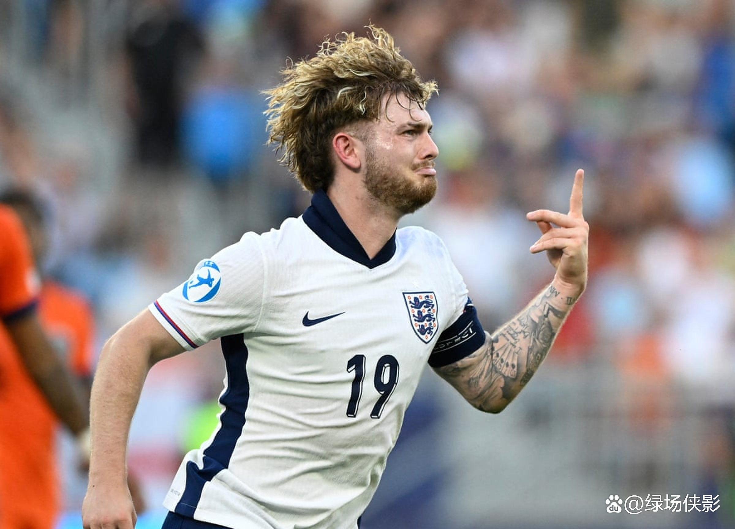 英格兰大胜瑞士，提前锁定小组第一