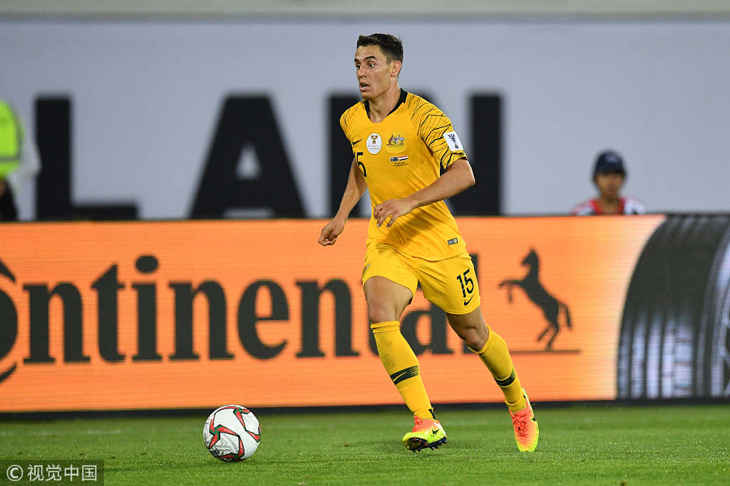 外线射手持续发威，半场取得领先优势的简单介绍