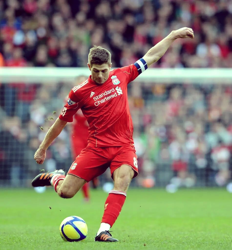 沙尔克04连续输球,危机四伏斗志不减 沙尔克04连续输球,危机四伏斗志不减