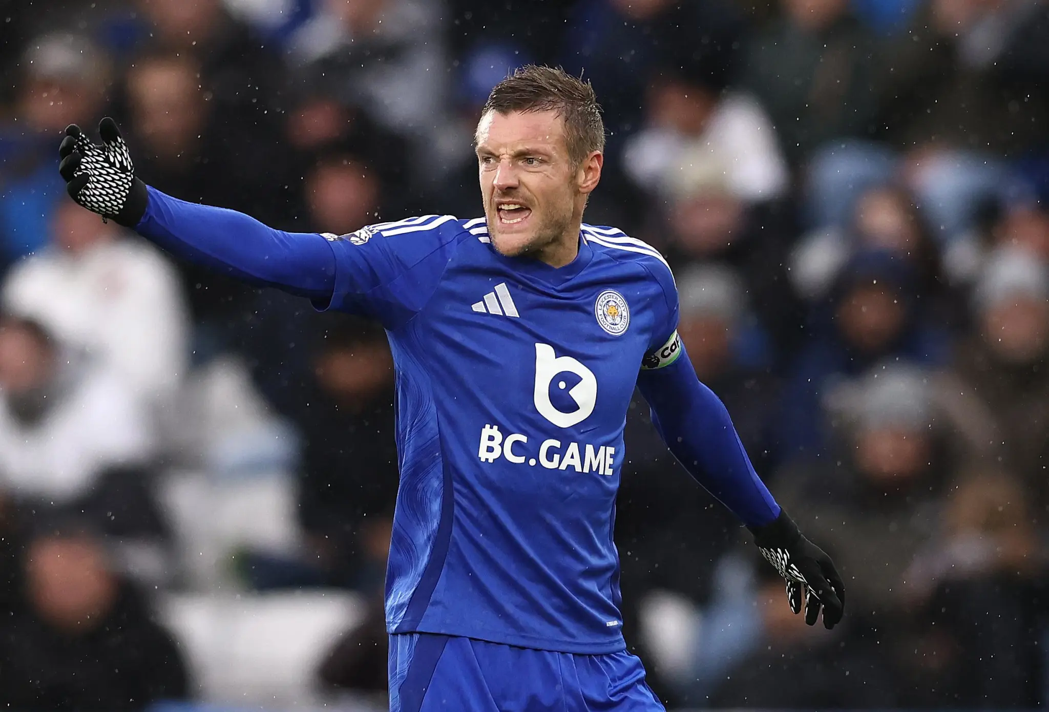 开云体育下载-瓦尔夫斯堡球员状态火热，全队士气高涨