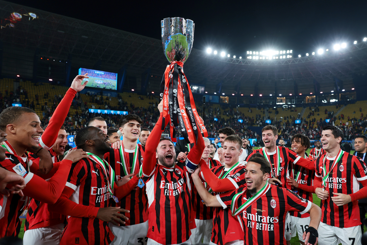 曼城团结一心,力夺巴塞罗那胜利 曼城团结一心,力夺巴塞罗那胜利