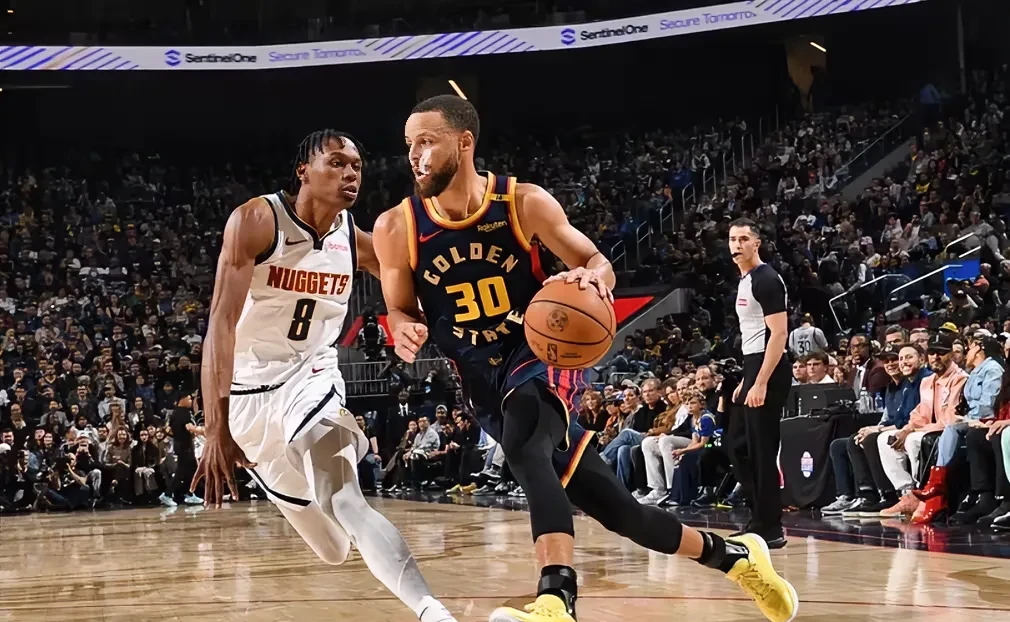 勇士队主场大胜掘金队 勇士队主场大胜掘金队