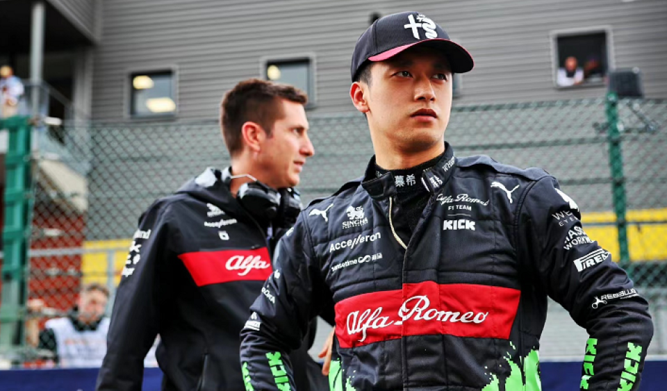 威廉姆斯力克红牛二队，周冠宇惊艳四座的简单介绍