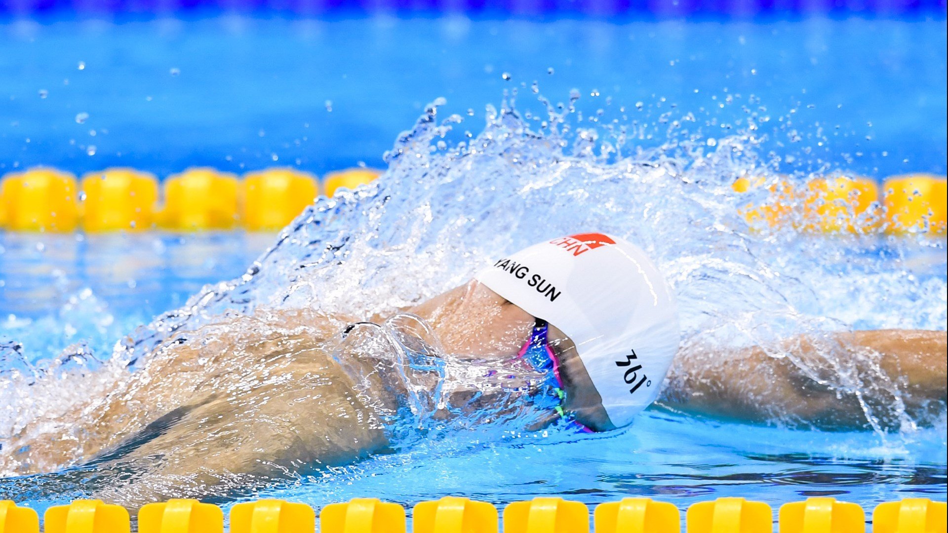 开云体育在线-抉择，天堂或深渊—欧冠半决赛之夜的不手软时刻